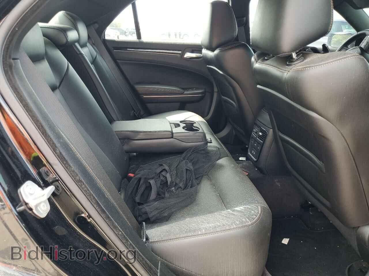 2017 CHRYSLER 300 - VIN: 2C3CCAGG7HH631076 - Фото 10