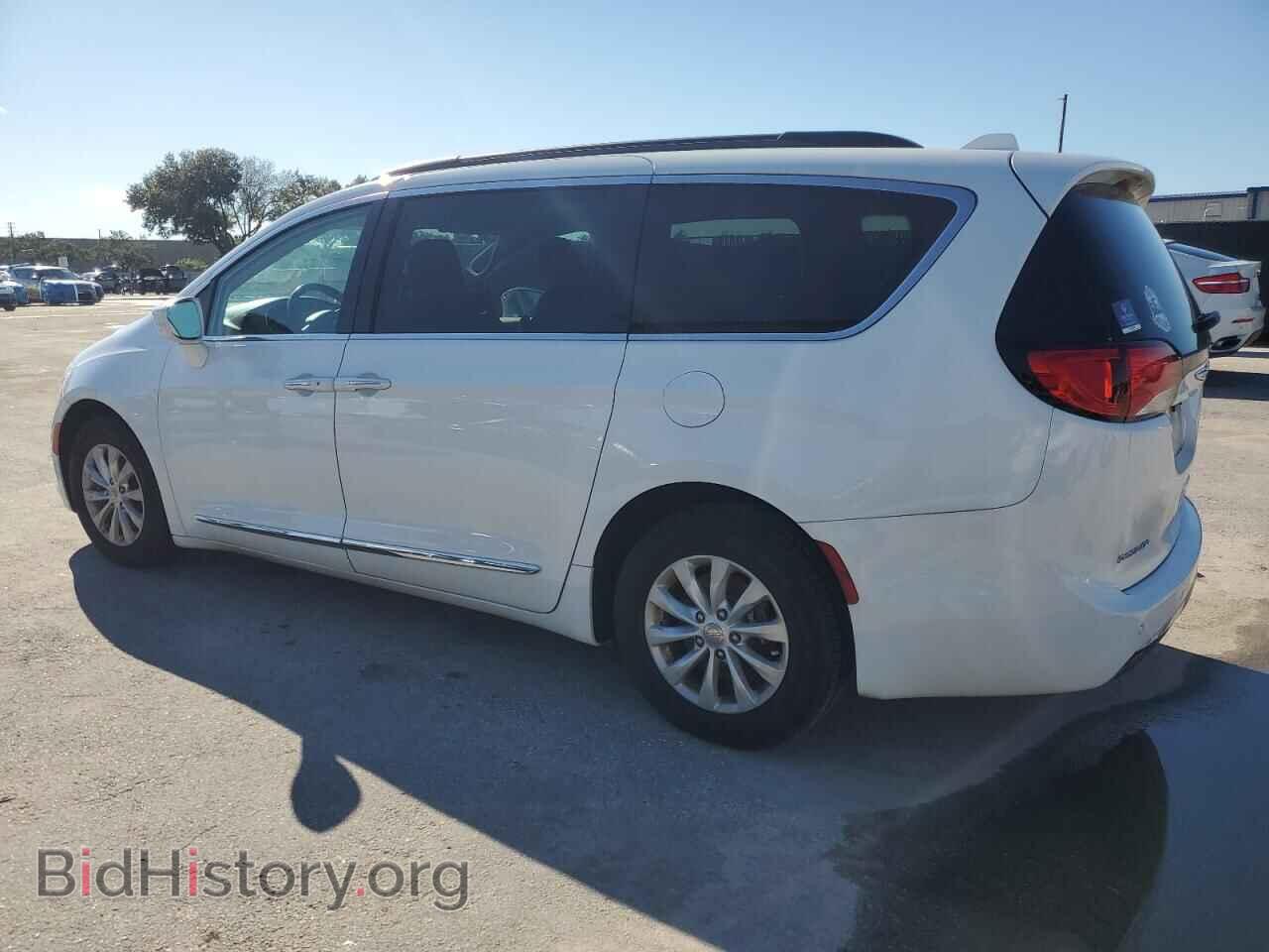 2017 CHRYSLER PACIFICA - VIN: 2C4RC1BG5HR576411 - Фото 2