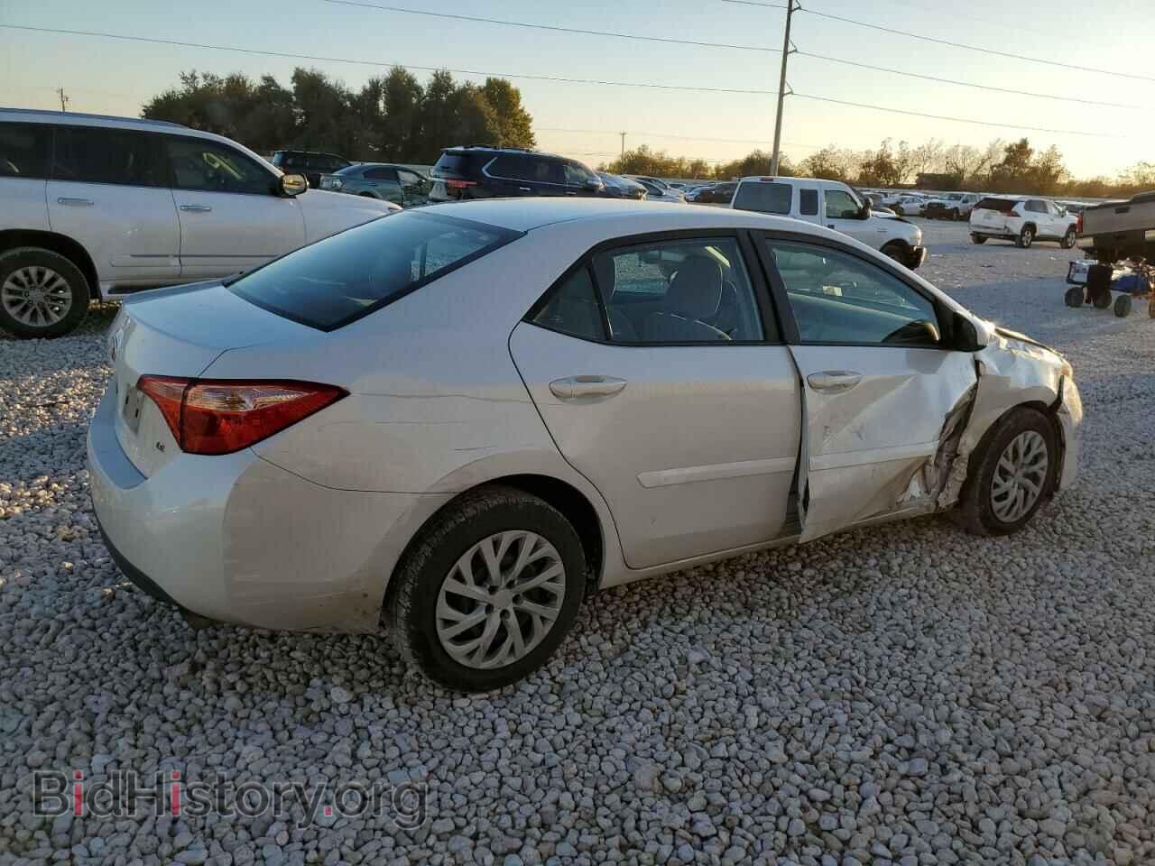 2017 TOYOTA COROLLA - VIN: 5YFBURHE9HP703454 - Фото 3
