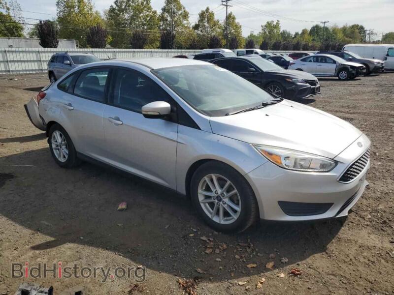 2016 Ford FOCUS (VIN 1FADP3F28GL296357) — photo 4 of 15