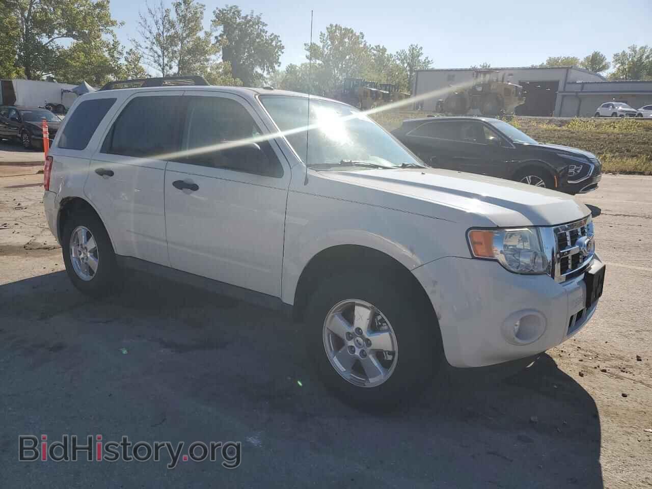 2011 FORD ESCAPE - VIN: 1FMCU0DG7BKA74270 - Фото 4