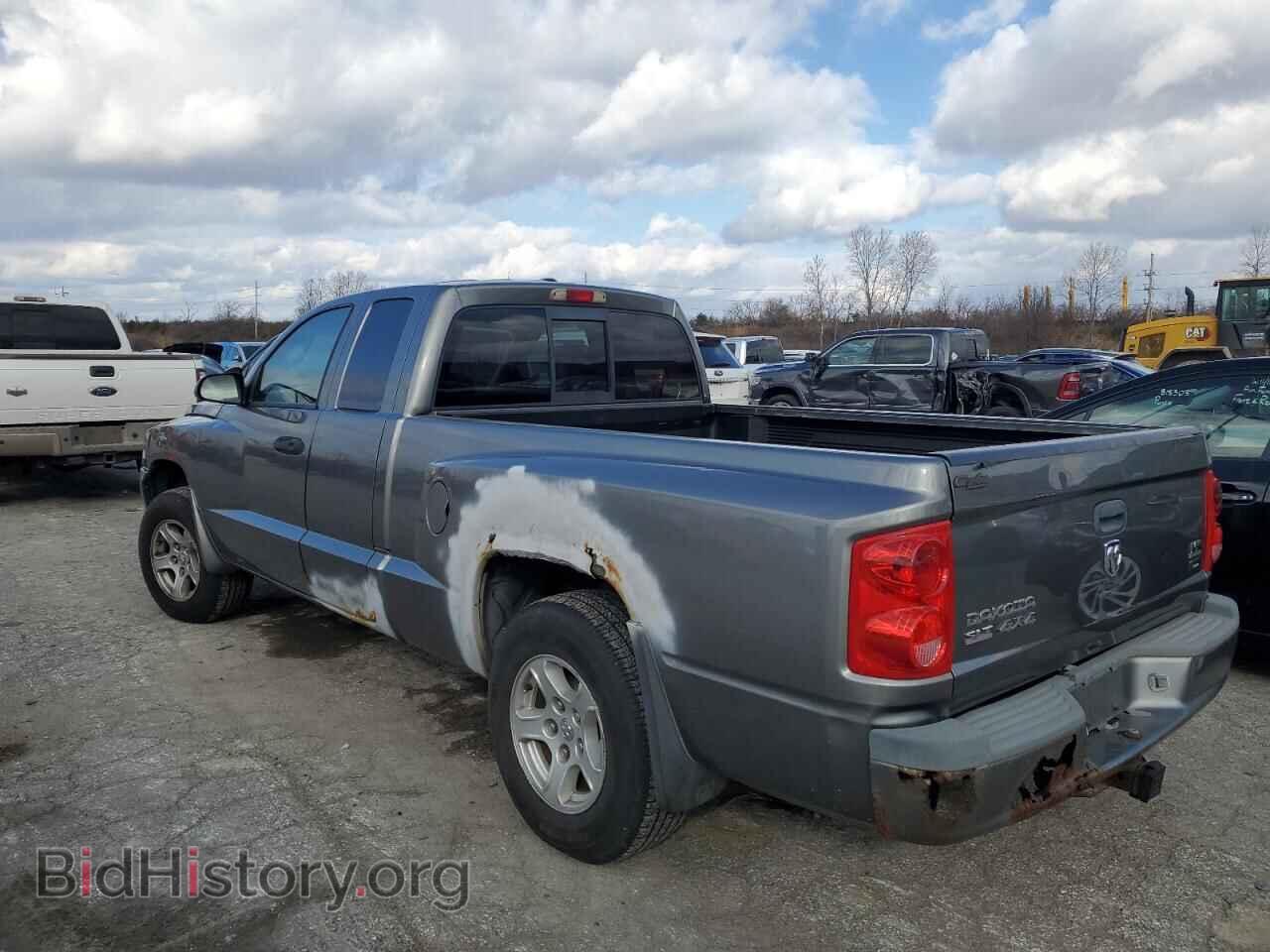 2007 DODGE DAKOTA - VIN: 1D7HW42PX7S256654 - Фото 2