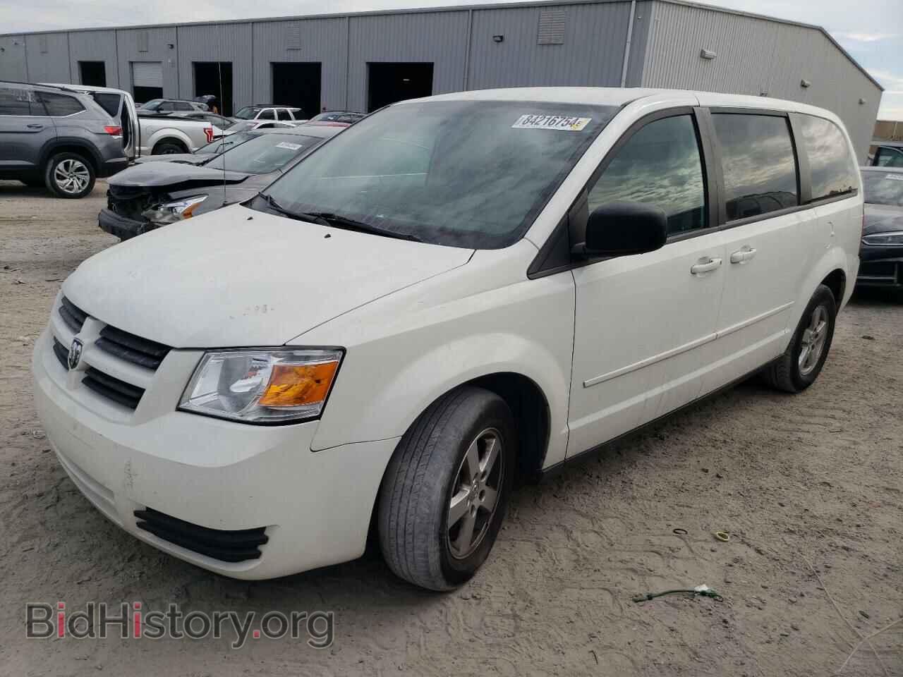 Photo 2D4RN4DE5AR219729 - DODGE CARAVAN 2010