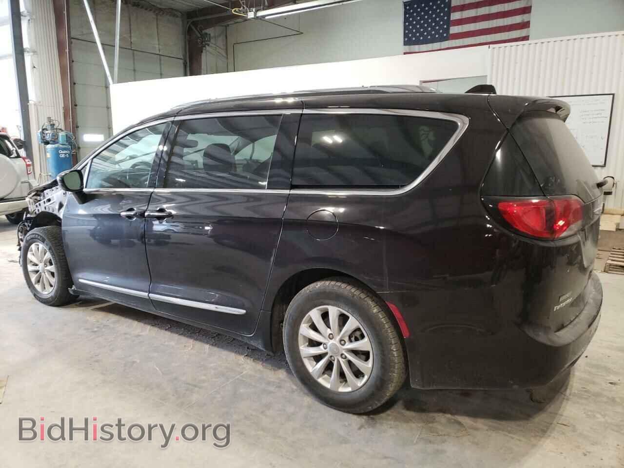 2019 CHRYSLER PACIFICA - VIN: 2C4RC1BGXKR561569 - Фото 2