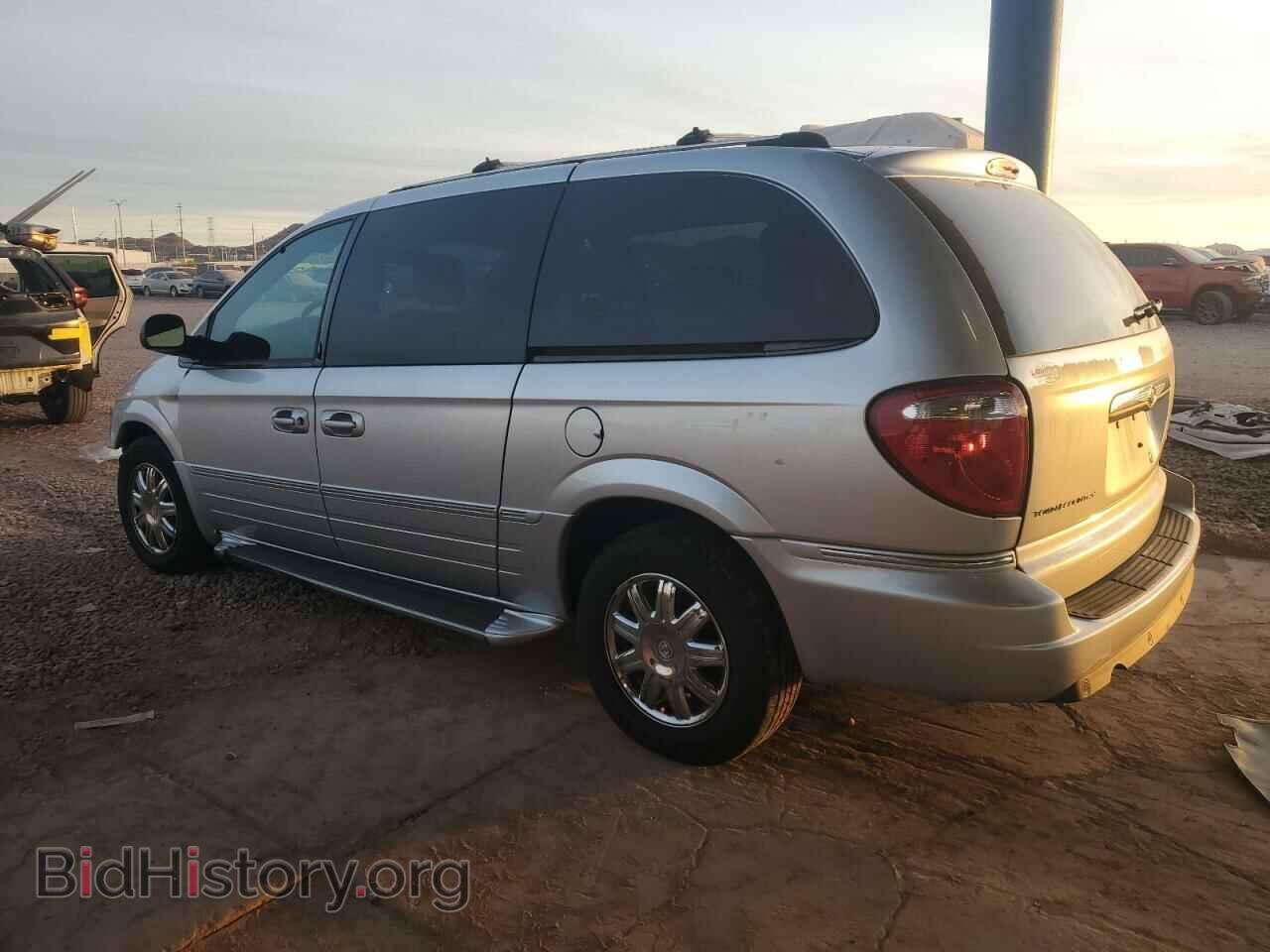 2005 CHRYSLER MINIVAN - VIN: 2C8GP64L35R126429 - Фото 2