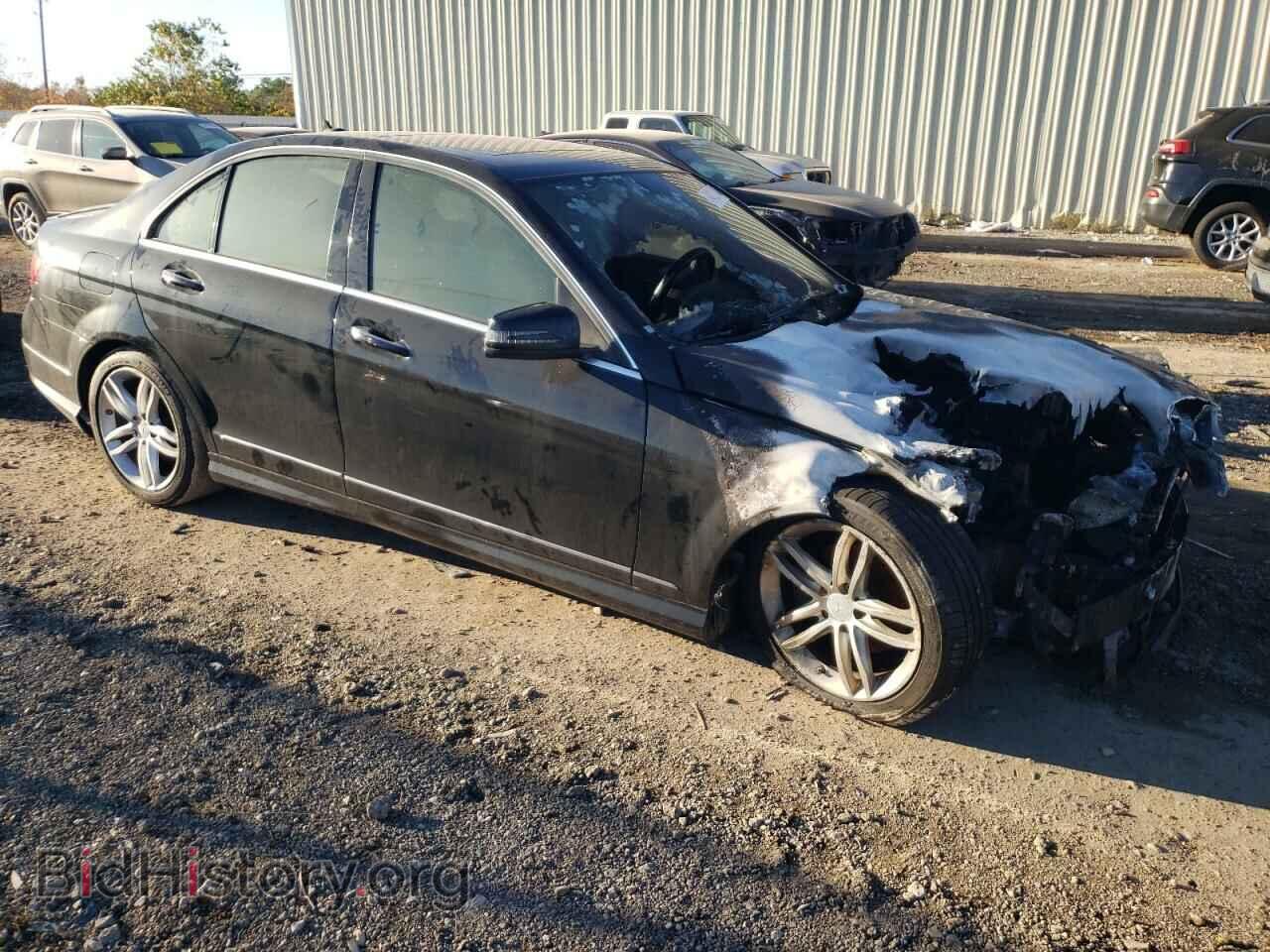 2014 MERCEDES-BENZ C-CLASS - VIN: WDDGF4HB2EG245882 - Фото 4