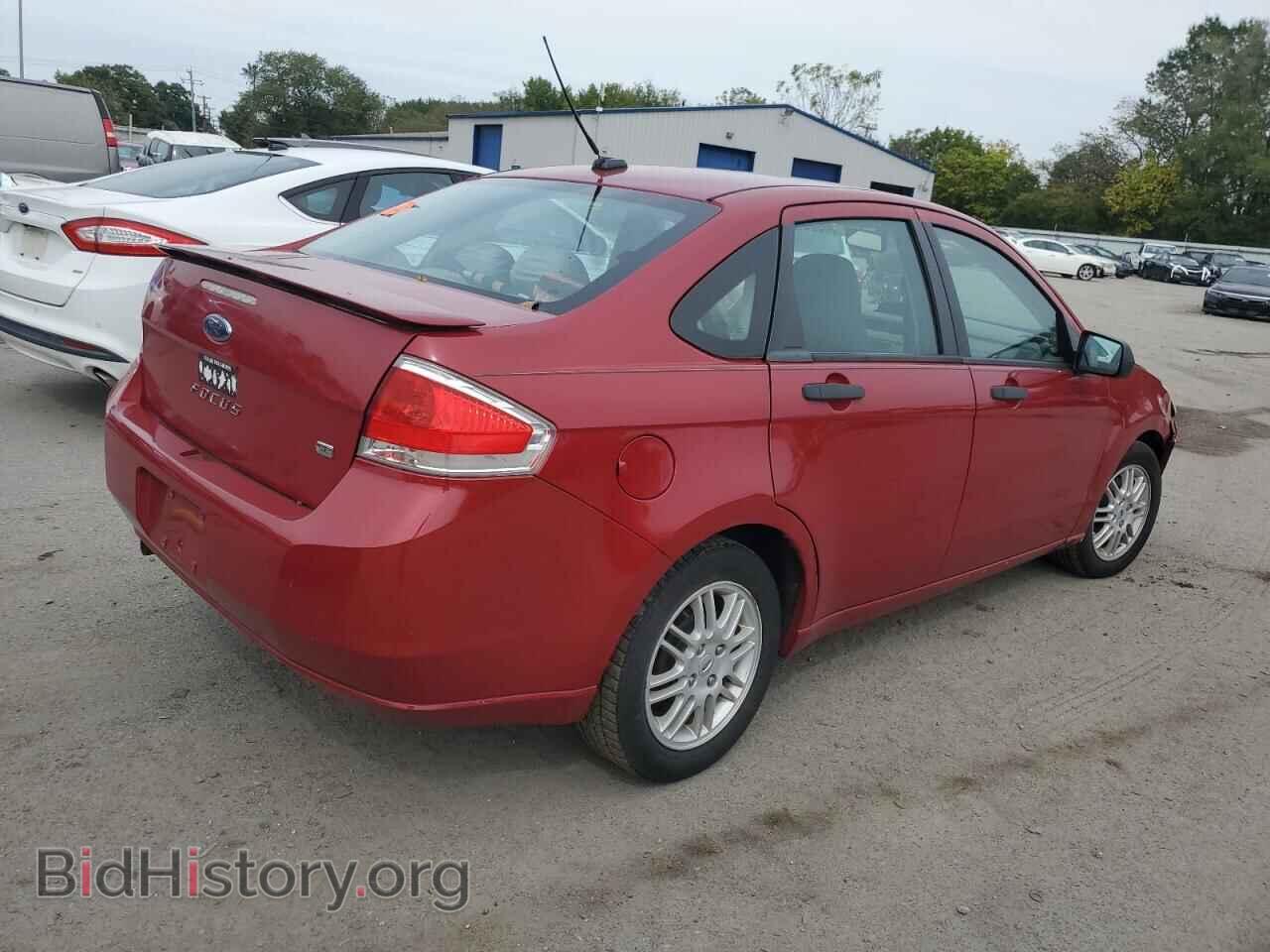 2011 FORD FOCUS - VIN: 1FAHP3FN6BW132270 - Фото 3
