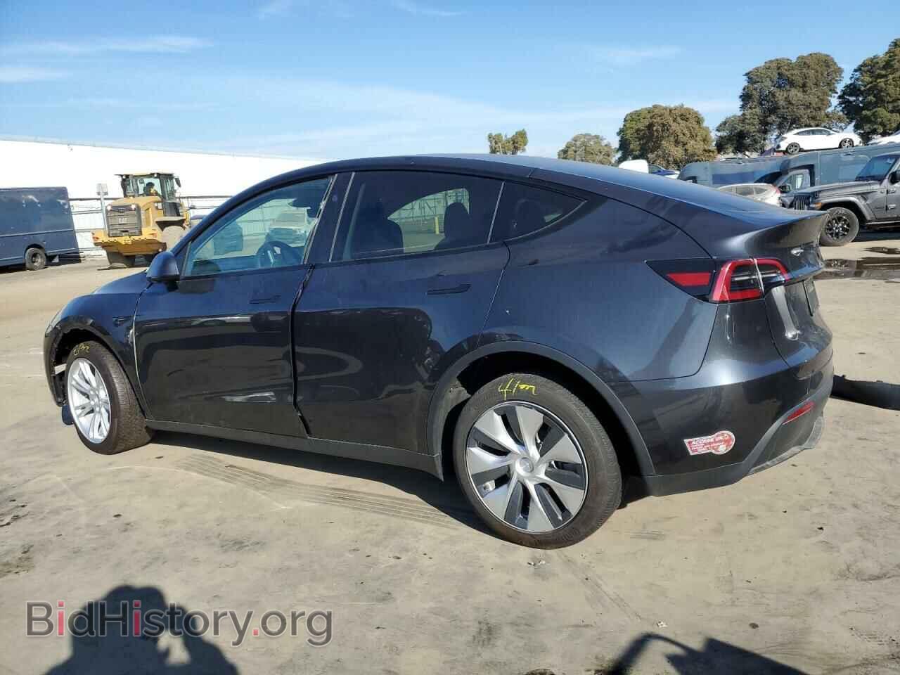 2024 TESLA MODEL Y - VIN: 7SAYGDEEXRF995933 - Photo 2