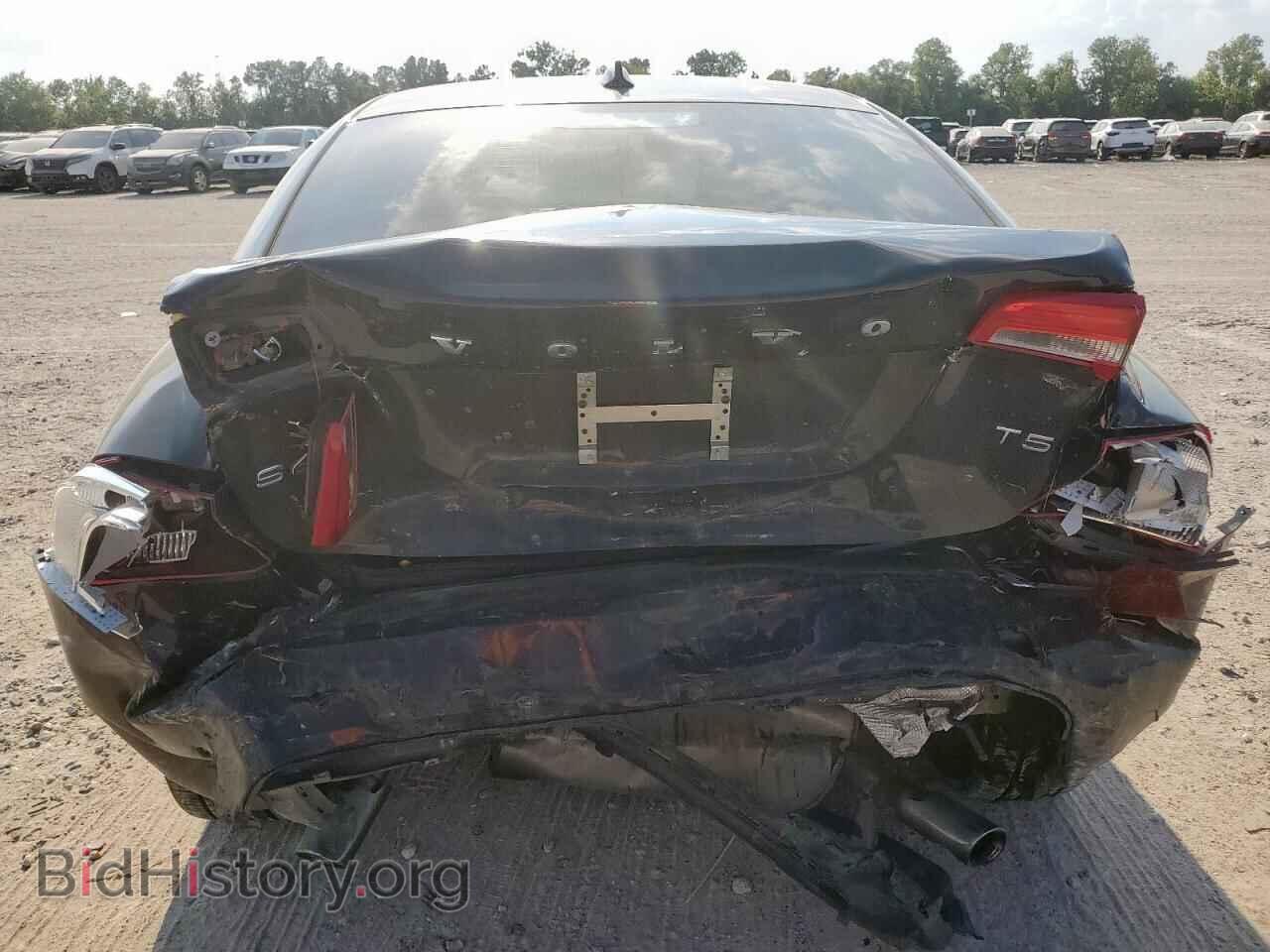 2017 VOLVO S60 - VIN: YV126MFL2H2424113 - Фото 6
