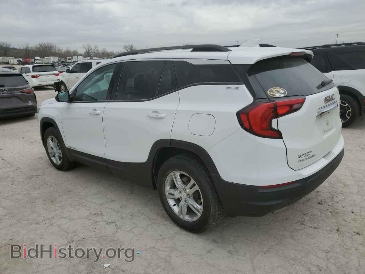 2018 GMC TERRAIN - VIN: 3GKALUEU7JL255204 - Фото 2
