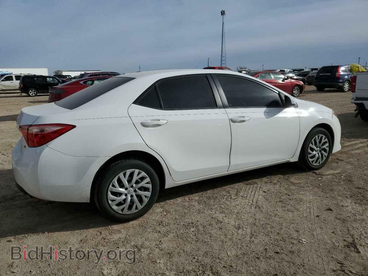 2018 TOYOTA COROLLA - VIN: 5YFBURHE3JP750128 - Фото 3