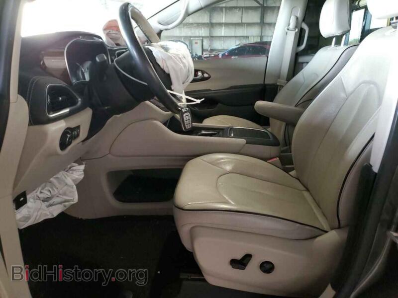 2021 Chrysler PACIFICA (VIN 2C4RC1S78MR553408) — photo 7 of 13