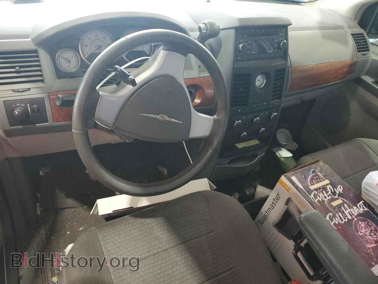 2008 CHRYSLER MINIVAN - VIN: 2A8HR44H38R631917 - Фото 8