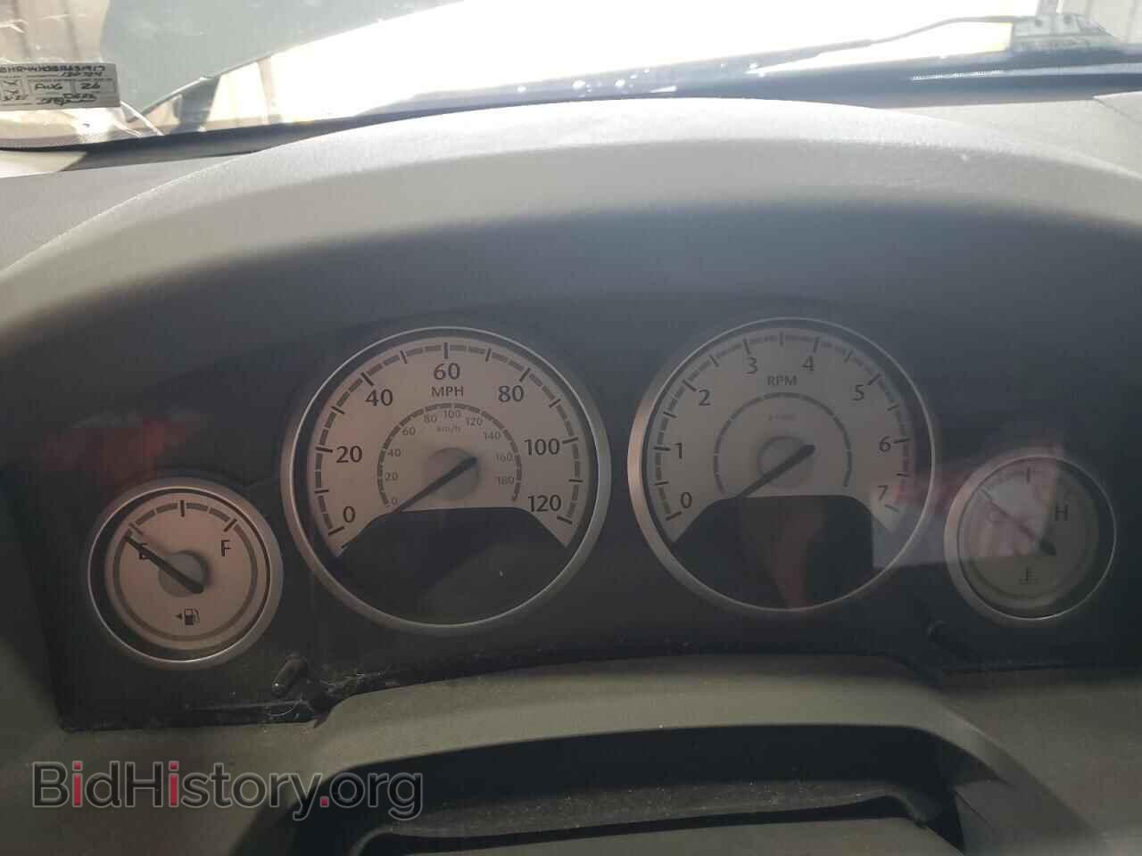2008 CHRYSLER MINIVAN - VIN: 2A8HR44H38R631917 - Фото 9