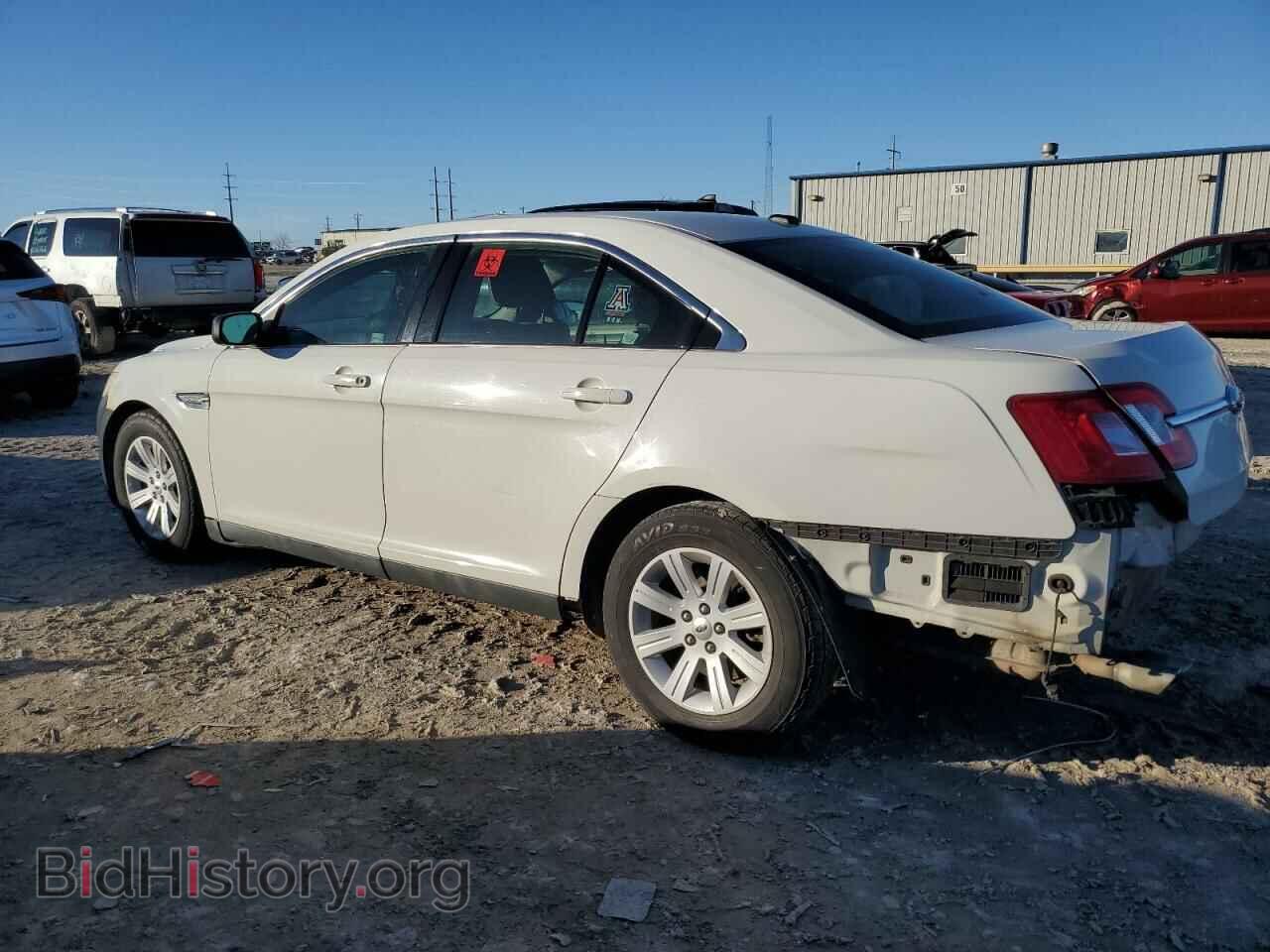 2011 FORD TAURUS - VIN: 1FAHP2DW9BG170155 - Фото 2