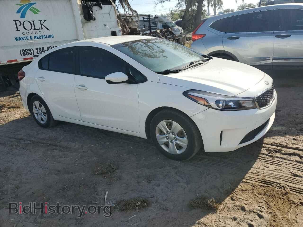 2017 KIA FORTE - VIN: 3KPFK4A7XHE044355 - Фото 4