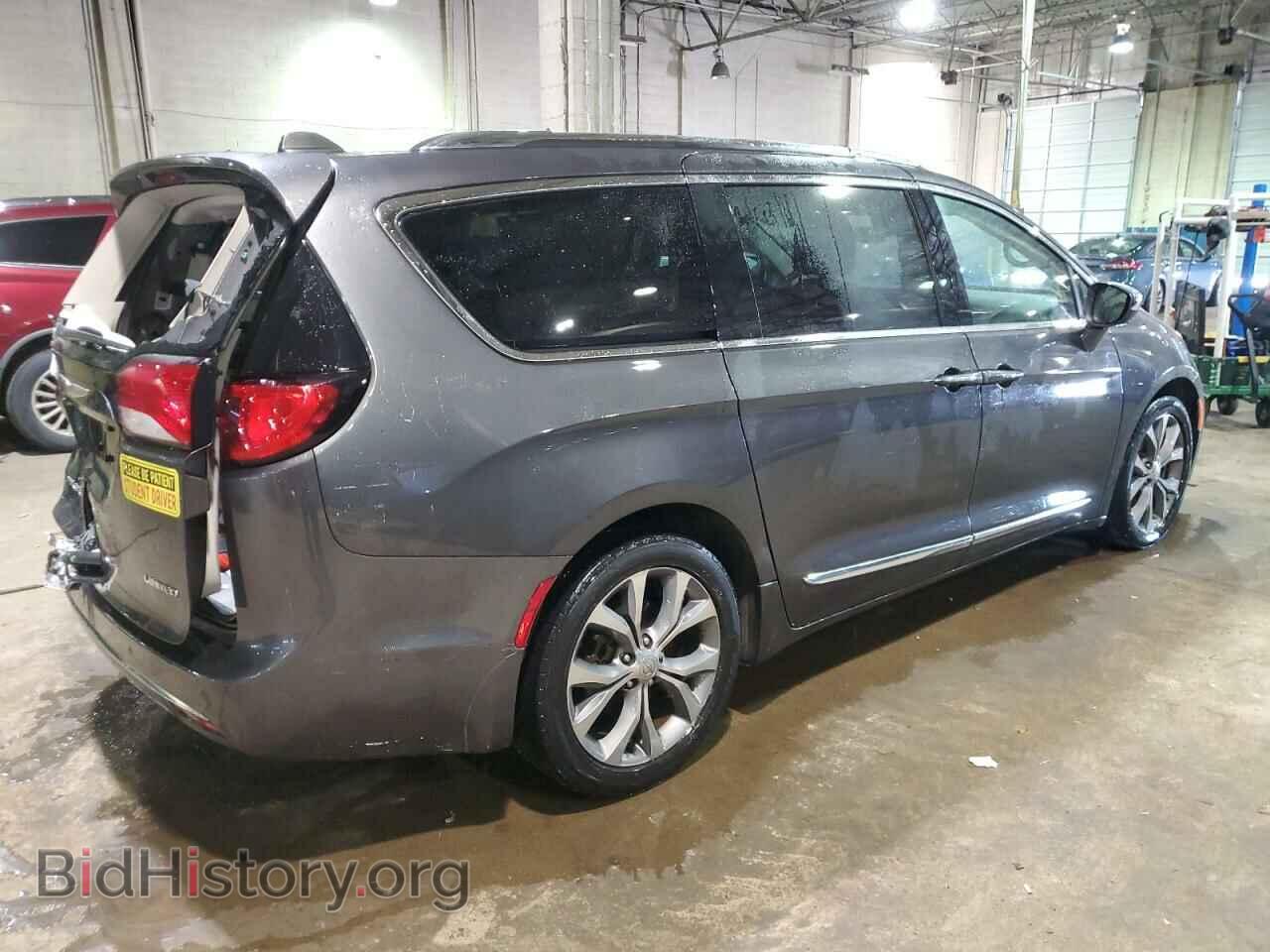 2019 CHRYSLER PACIFICA - VIN: 2C4RC1GG2KR587706 - Фото 3