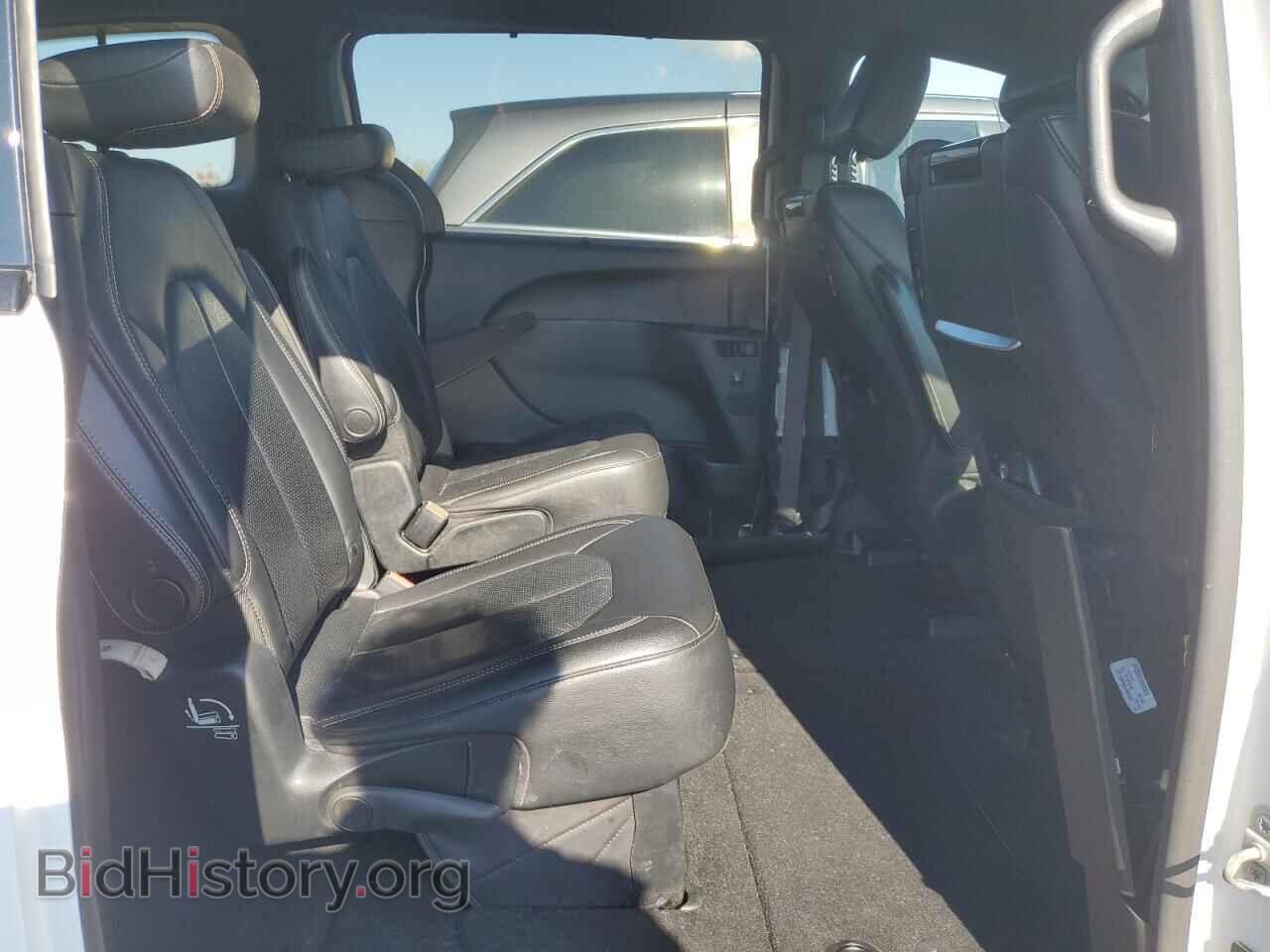 2018 CHRYSLER PACIFICA - VIN: 2C4RC1EG7JR332566 - Photo 11