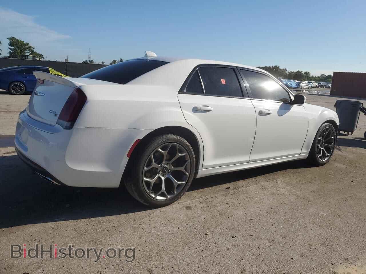 2018 CHRYSLER 300 - VIN: 2C3CCABG4JH154328 - Фото 3