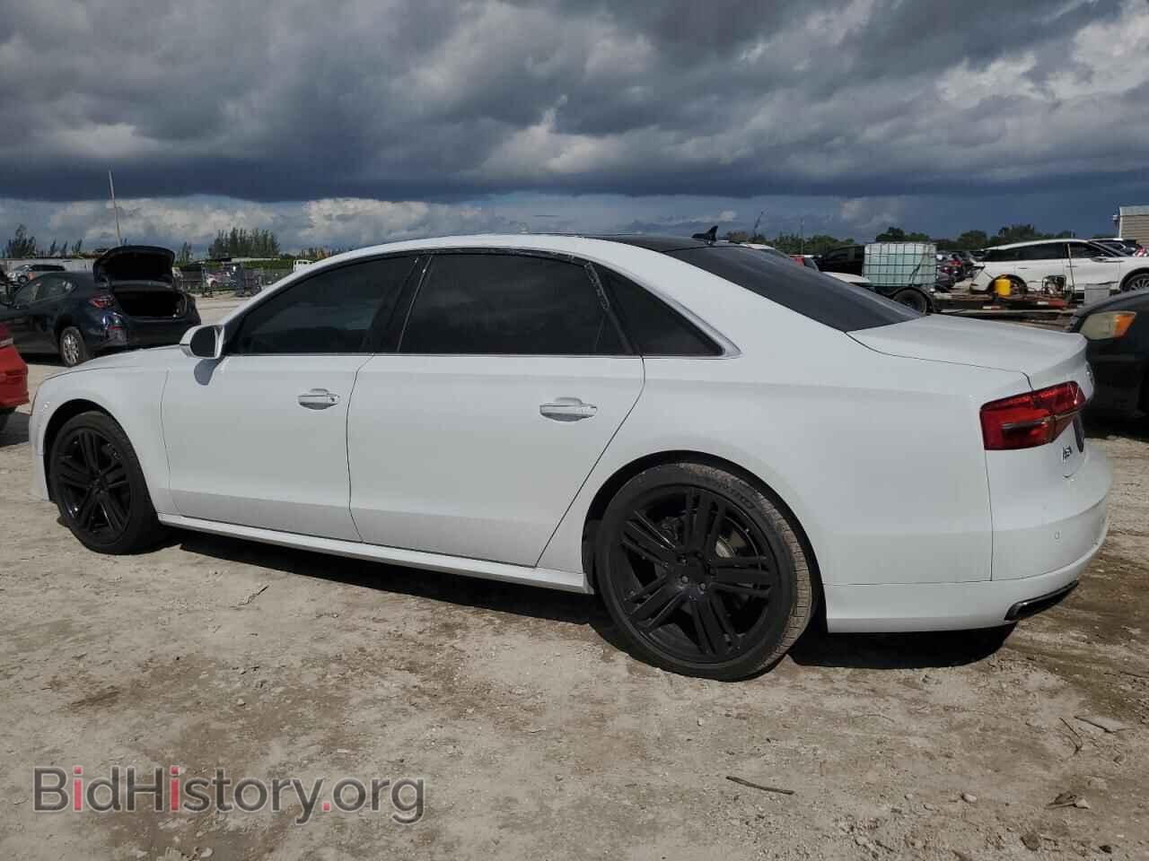 2016 AUDI A8 - VIN: WAU43AFD4GN021064 - Фото 2