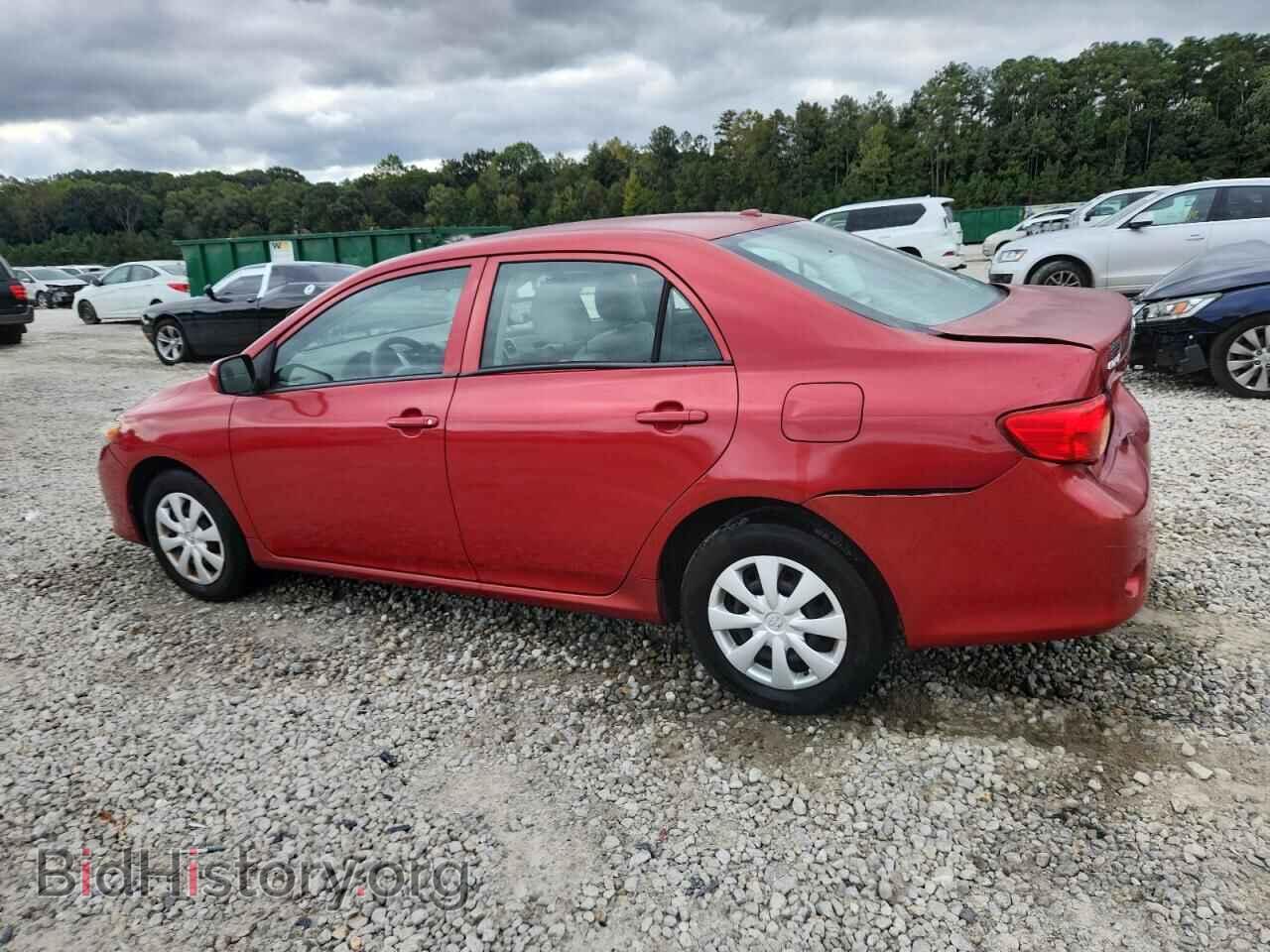 2010 TOYOTA COROLLA - VIN: 2T1BU4EE2AC490165 - Фото 2