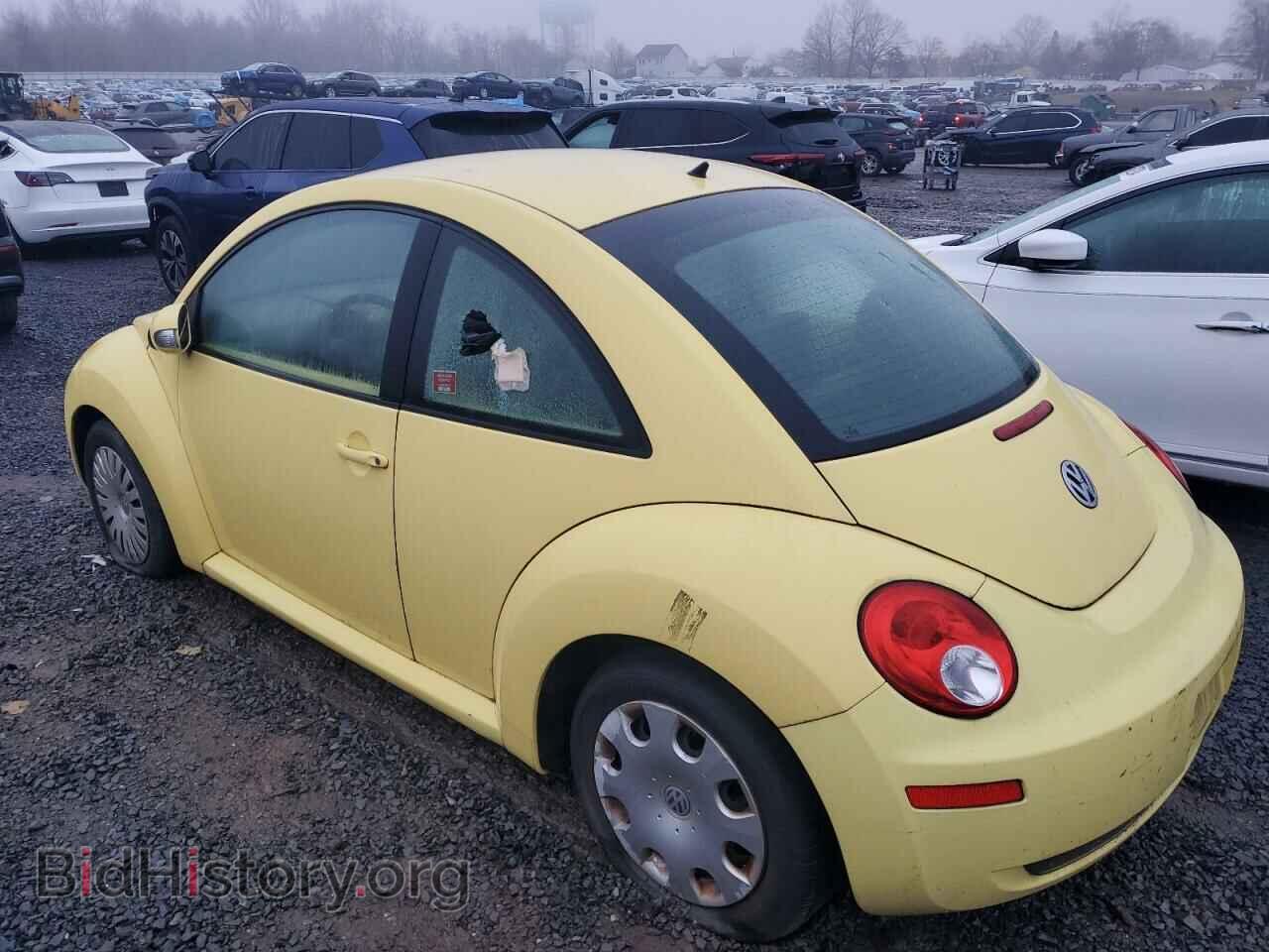 2010 VOLKSWAGEN BEETLE - VIN: 3VWPG3AG9AM010836 - Фото 2