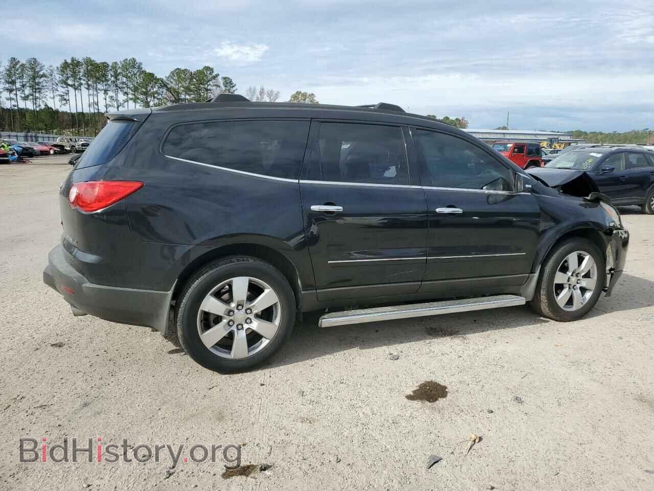 2010 CHEVROLET TRAVERSE - VIN: 1GNLRHED0AJ221694 - Фото 3