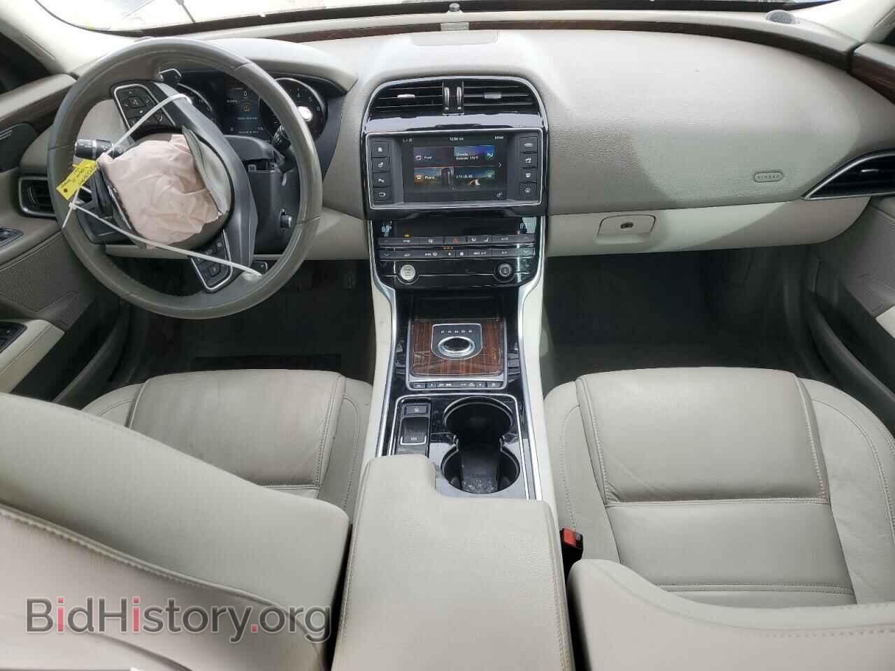 2017 JAGUAR XE - VIN: SAJAE4BVXHA968555 - Фото 8