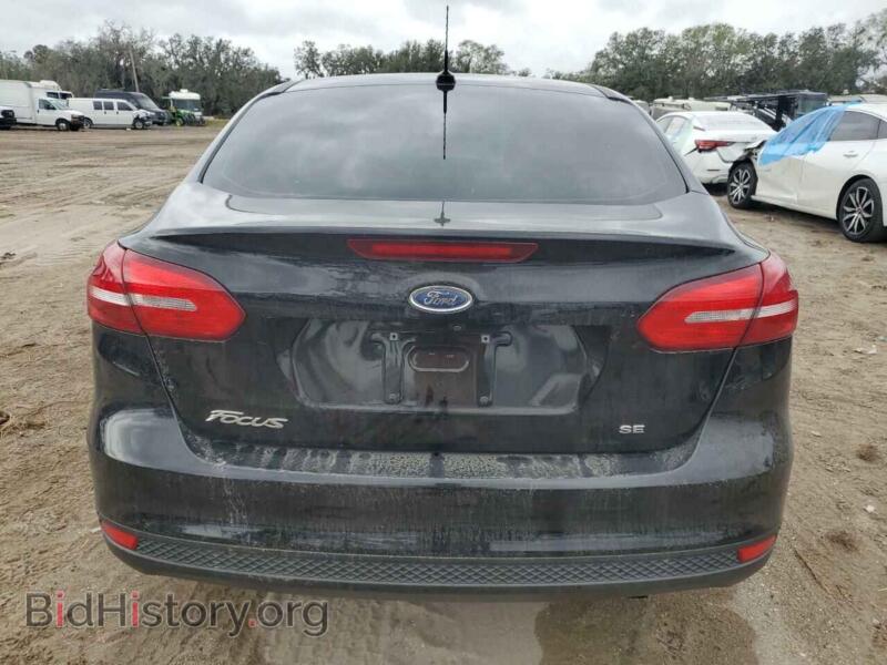 2017 Ford FOCUS (VIN 1FADP3F21HL337333) — photo 6 of 12