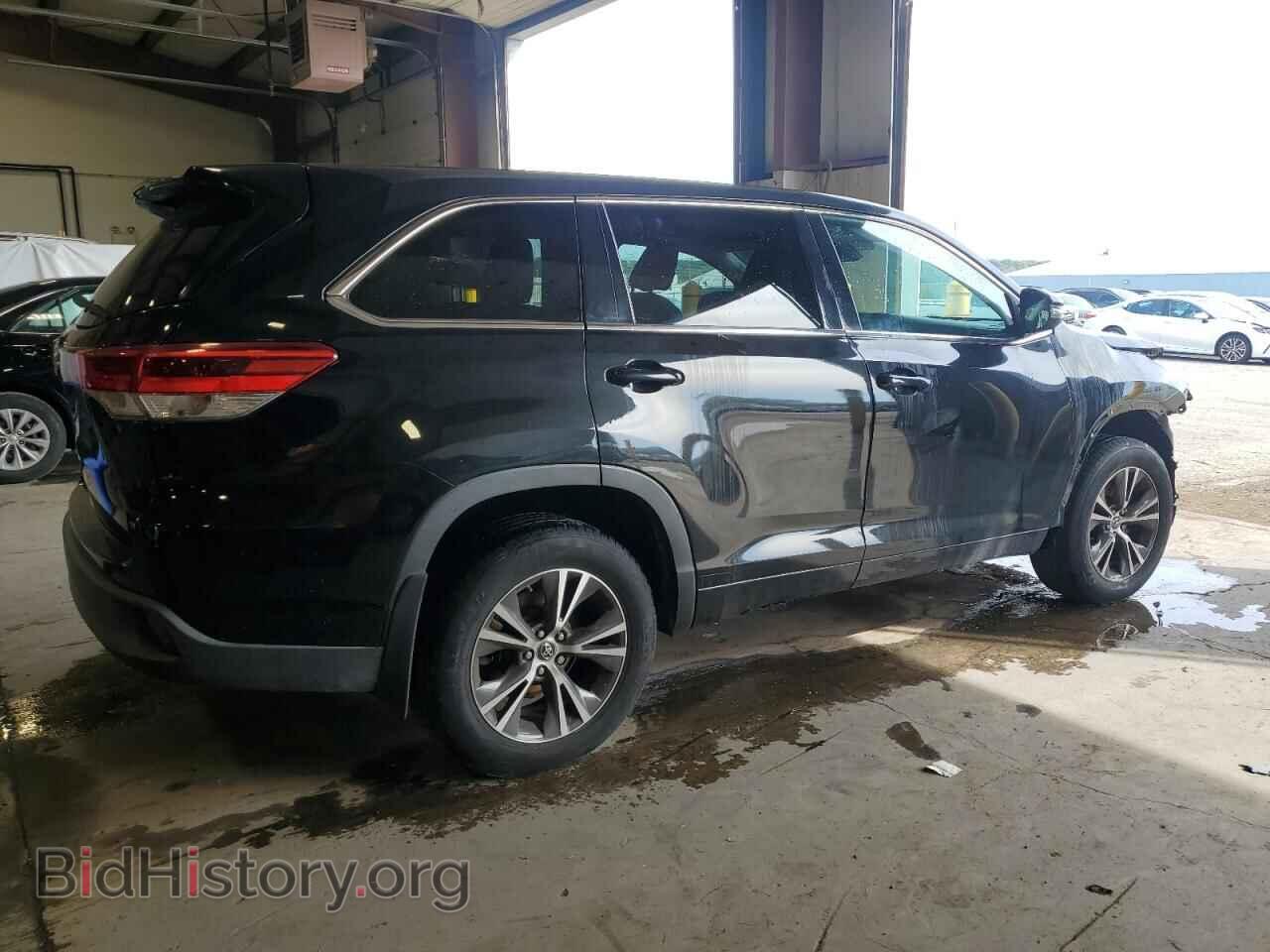 2018 TOYOTA HIGHLANDER - VIN: 5TDBZRFH5JS808973 - Фото 3