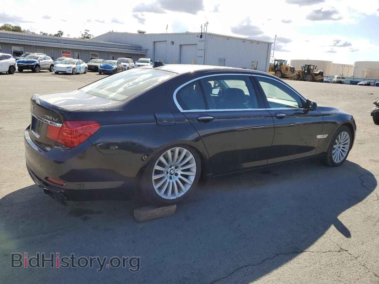 2012 BMW 7 SERIES - VIN: WBAKB8C54CDX21005 - Фото 3