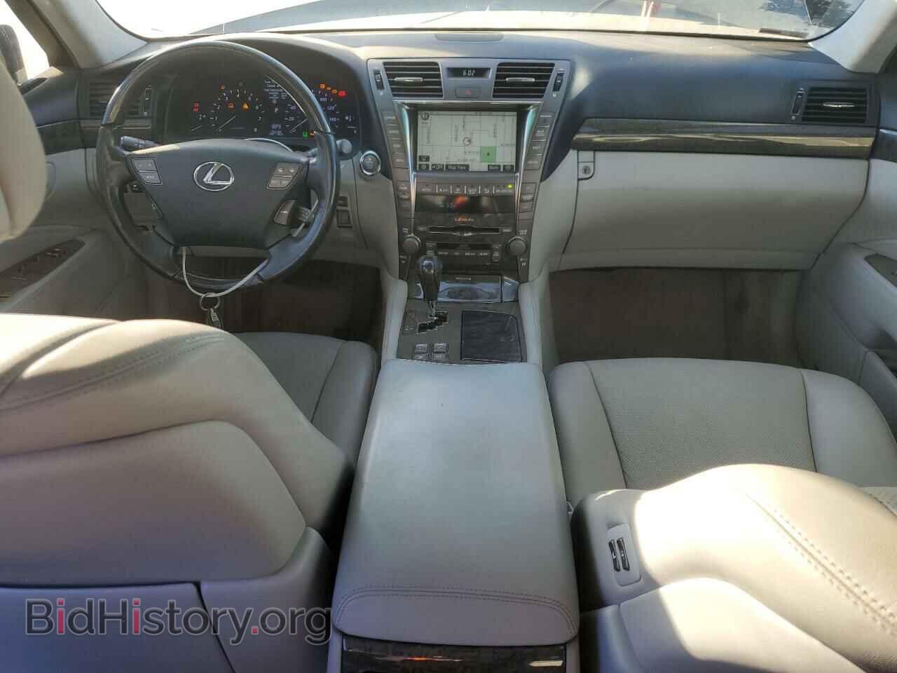 2007 LEXUS LS460 - VIN: XTHGL46F475005142 - Photo 8