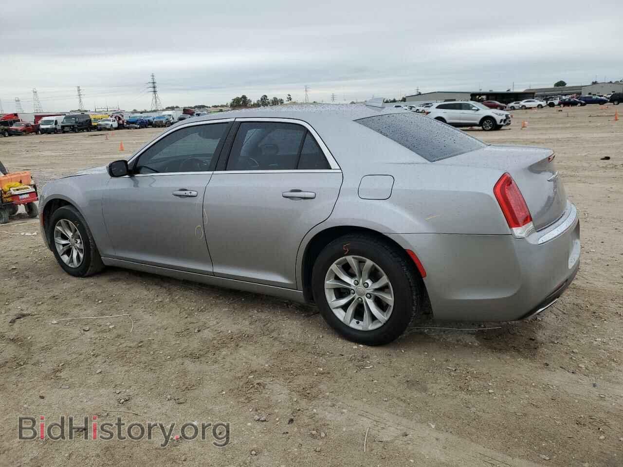 2015 CHRYSLER 300 - VIN: 2C3CCAAG6FH785901 - Фото 2