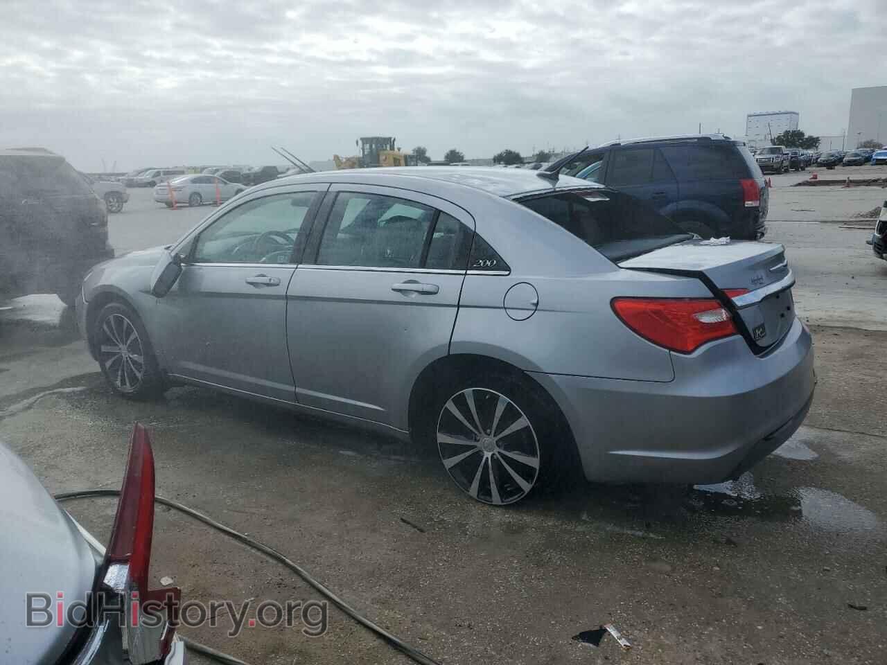 2013 CHRYSLER 200 - VIN: 1C3CCBCG6DN595457 - Фото 2