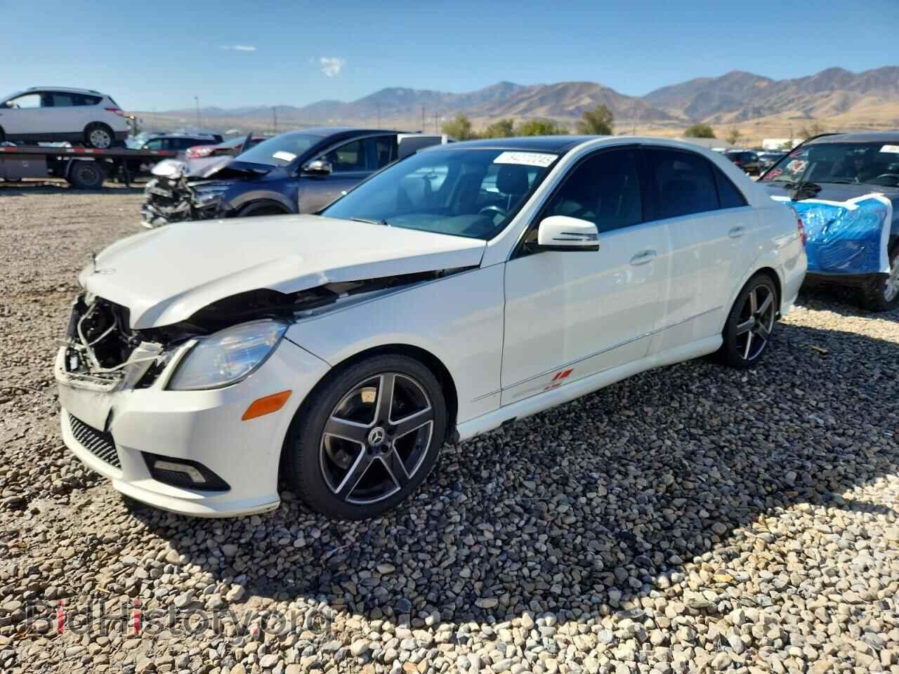 Photo WDDHF8HB2BA340422 - MERCEDES-BENZ E-CLASS 2011