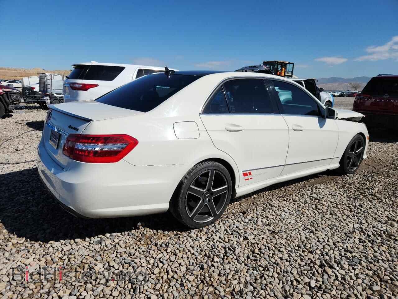 2011 MERCEDES-BENZ E-CLASS - VIN: WDDHF8HB2BA340422 - Фото 3