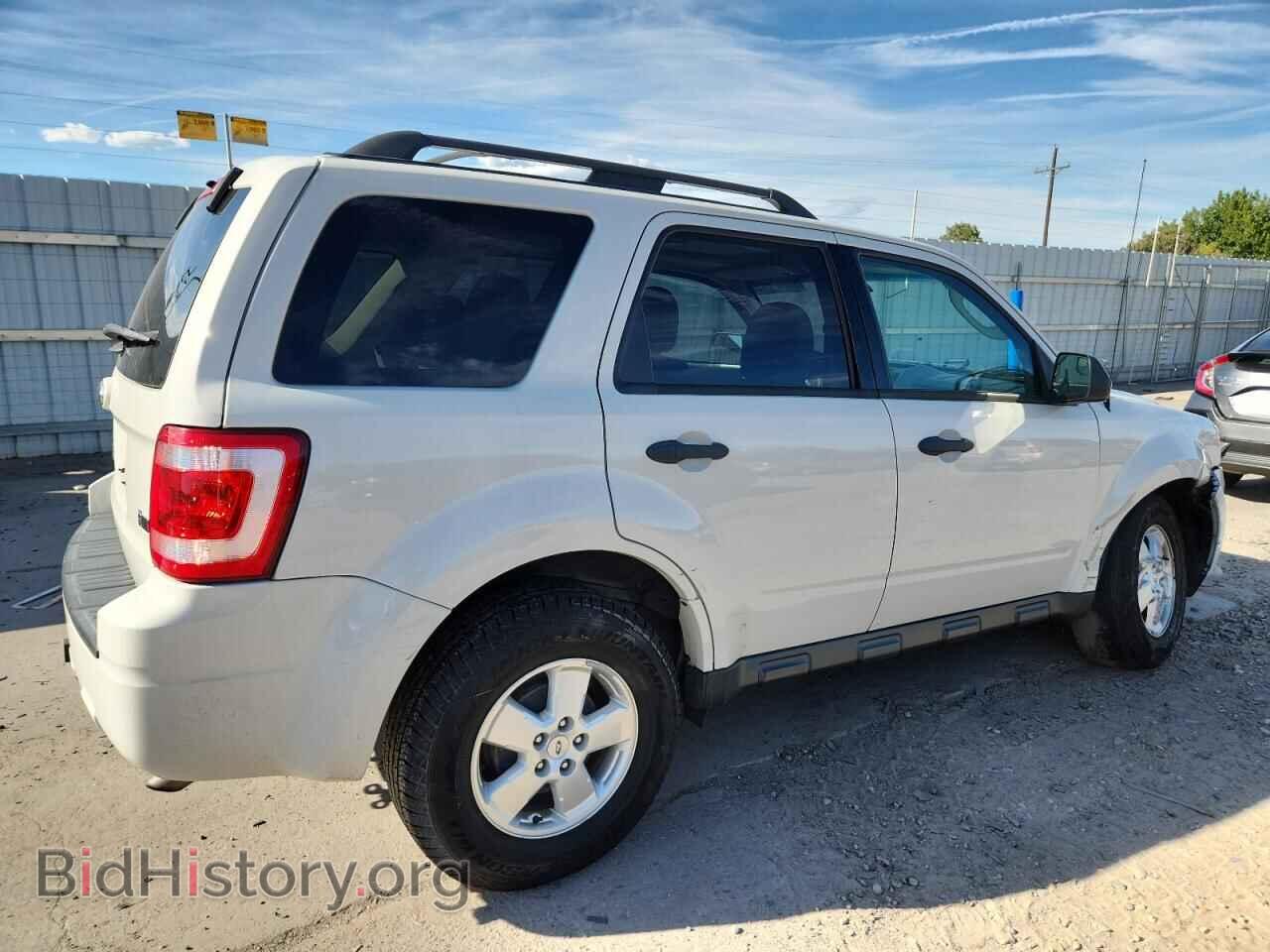 2012 FORD ESCAPE - VIN: 1FMCU9DG9CKC07813 - Фото 3