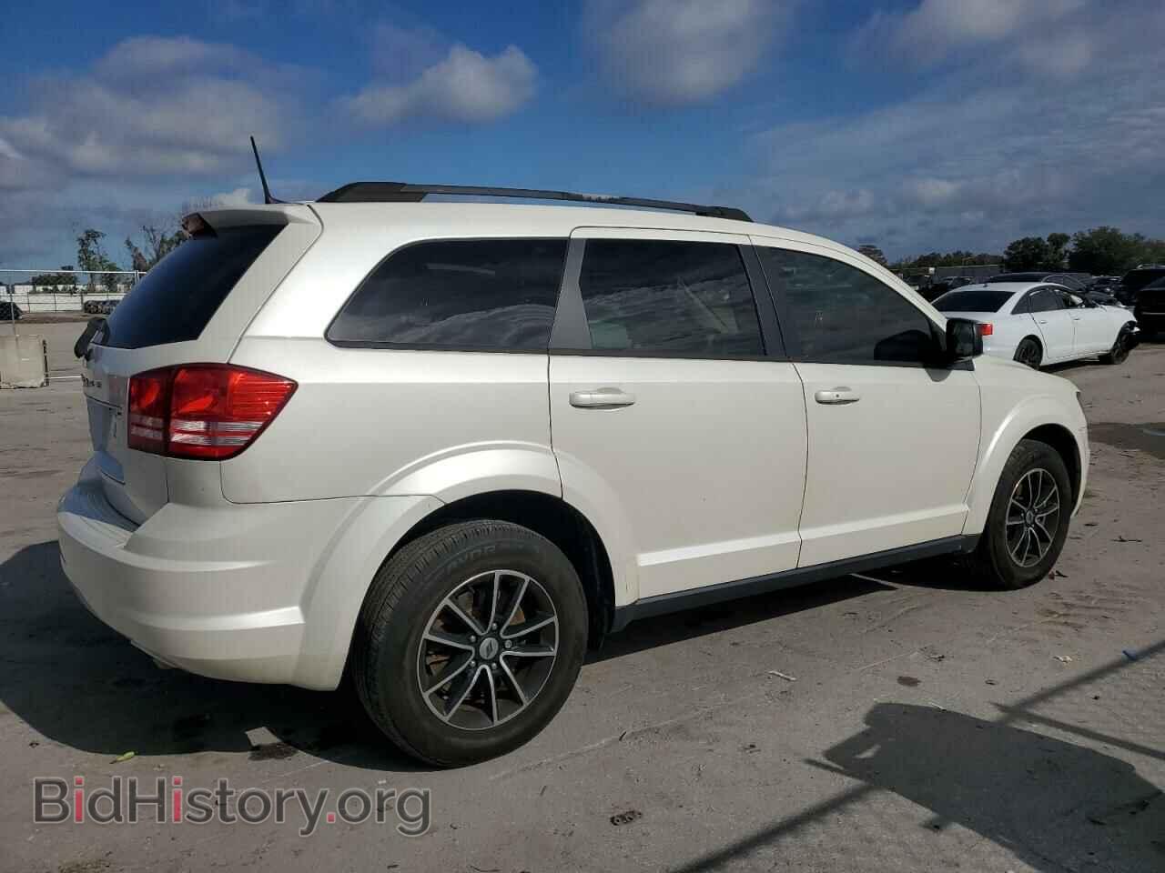 2018 DODGE JOURNEY - VIN: 3C4PDCAB4JT490516 - Фото 3