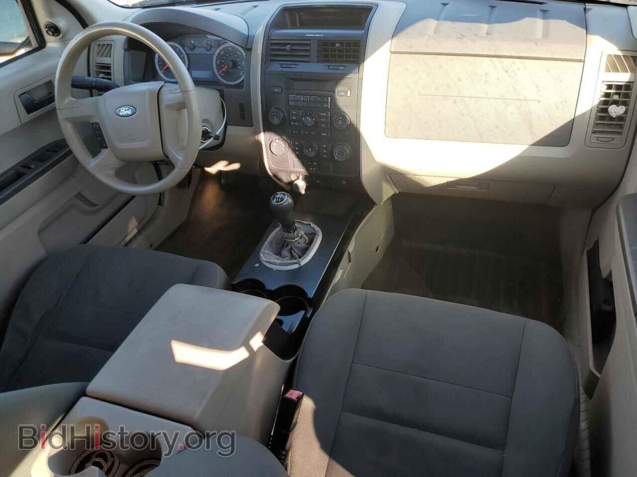 2011 FORD ESCAPE - VIN: 1FMCU0C79BKB20005 - Фото 8