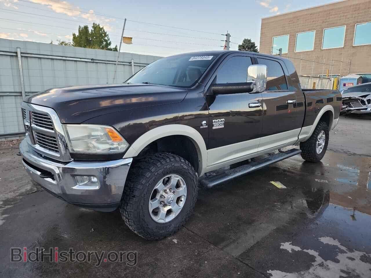 Photo 3D73Y3HL4BG563529 - DODGE All Models 2011