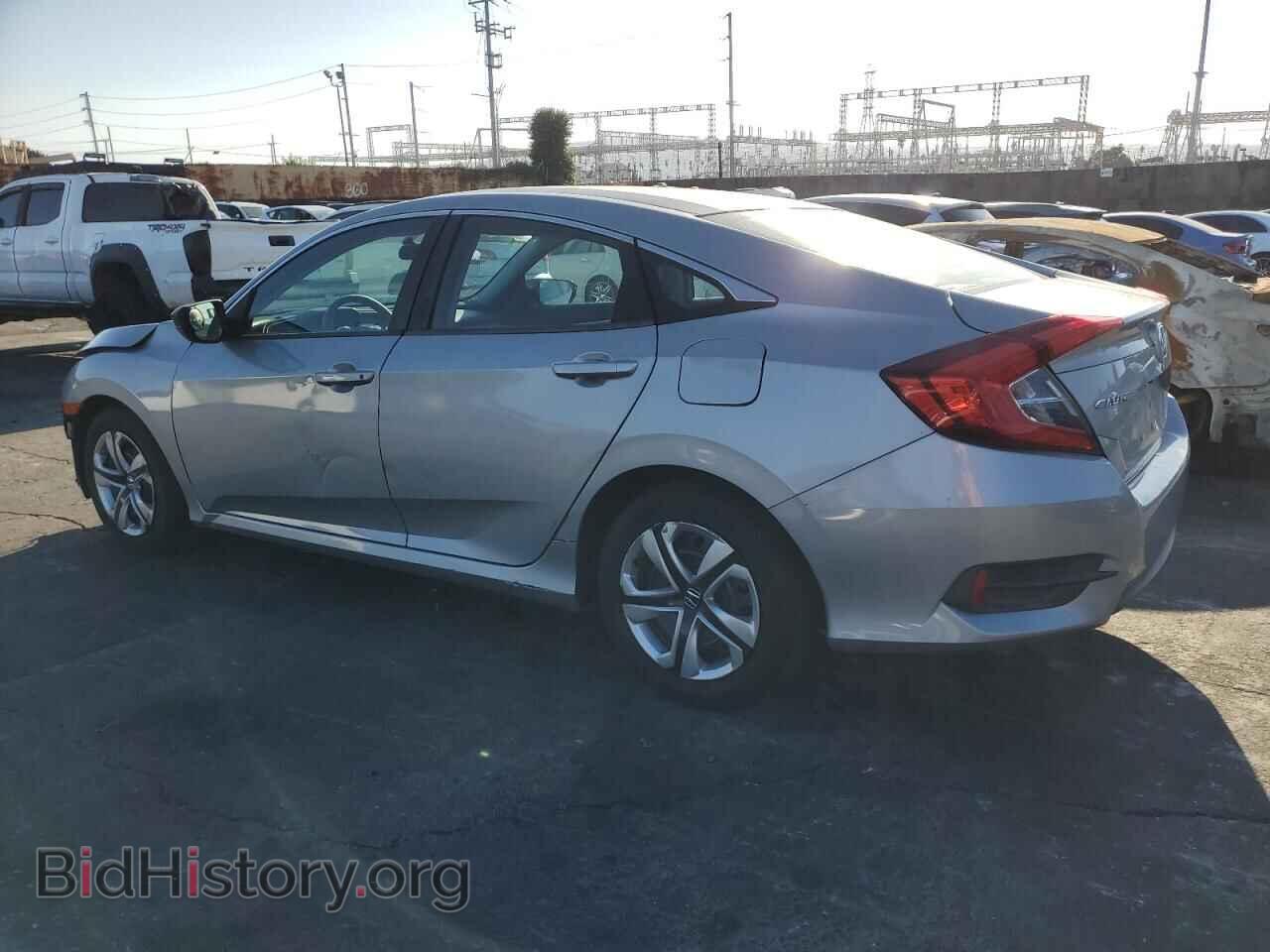 2017 HONDA CIVIC - VIN: 2HGFC2F58HH524392 - Фото 2