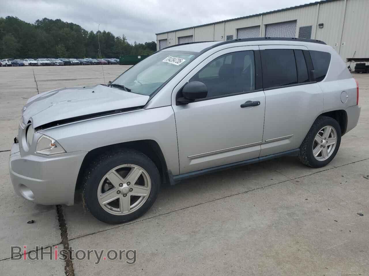 Photo 1J4NT1FA7AD641556 - JEEP COMPASS 2010