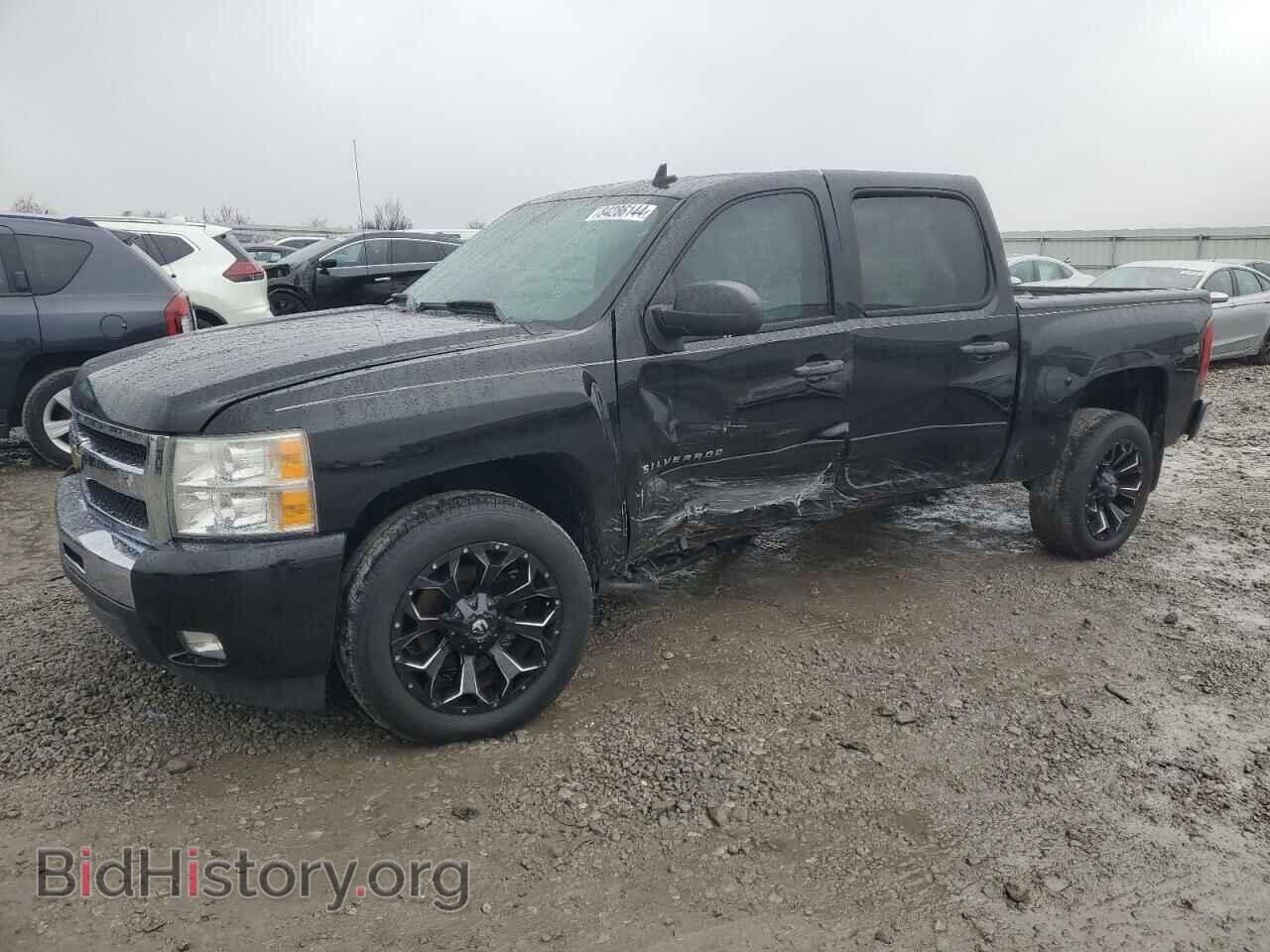 Photo 3GCPCSE08BG170695 - CHEVROLET ALL Models 2011