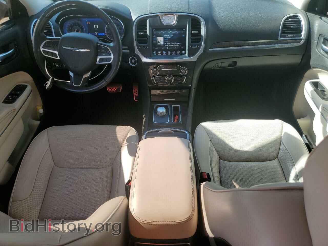 2019 CHRYSLER 300 - VIN: 2C3CCAEG5KH689519 - Фото 8
