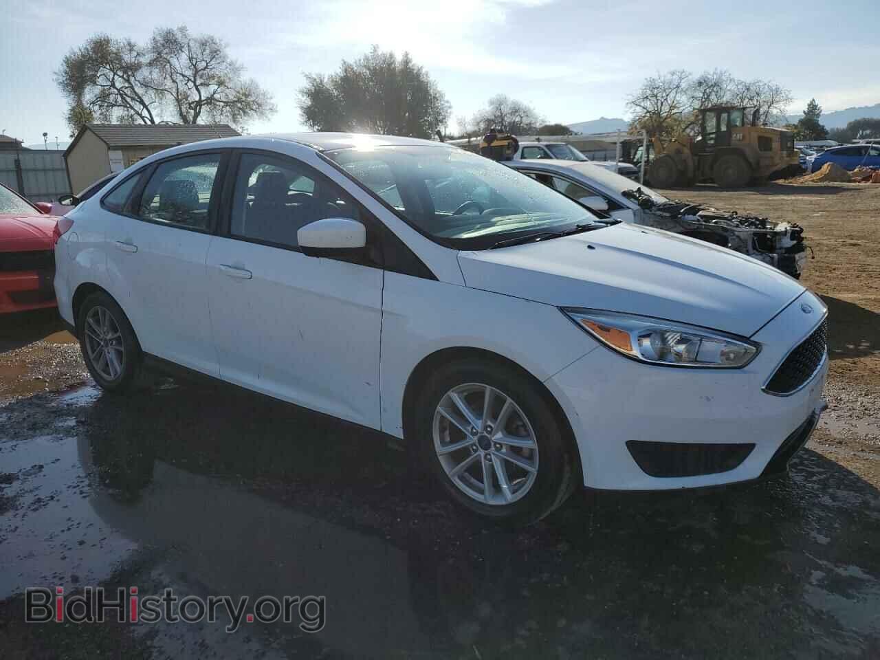 2018 FORD FOCUS - VIN: 1FADP3FE1JL279093 - Photo 4