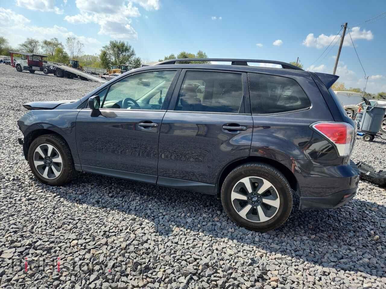 2017 SUBARU FORESTER - VIN: JF2SJAEC7HG559046 - Фото 2
