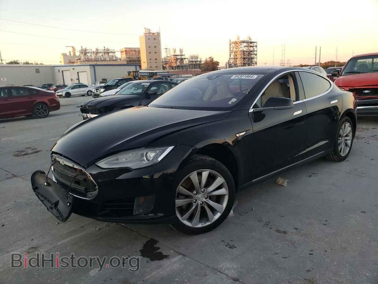 Фотография 5YJSA1H1XFF090034 - TESLA MODEL S 2015