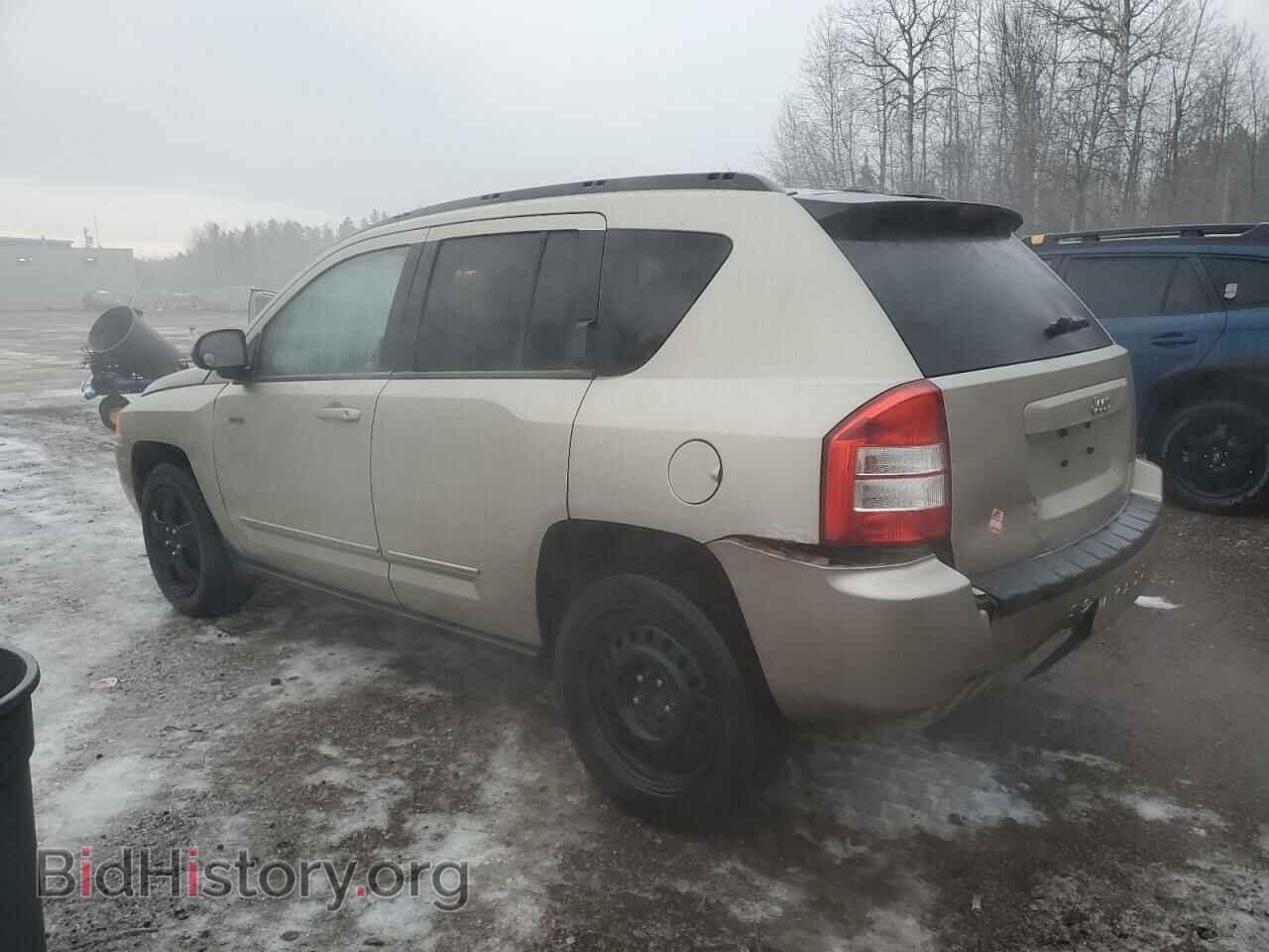 2010 JEEP COMPASS - VIN: 1J4NT4FBXAD585591 - Фото 2