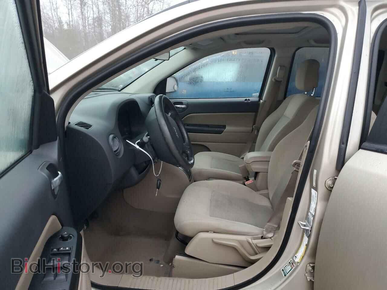 2010 JEEP COMPASS - VIN: 1J4NT4FBXAD585591 - Фото 7