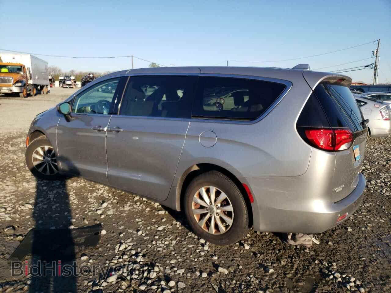 2017 CHRYSLER PACIFICA - VIN: 2C4RC1DG2HR634388 - Фото 2